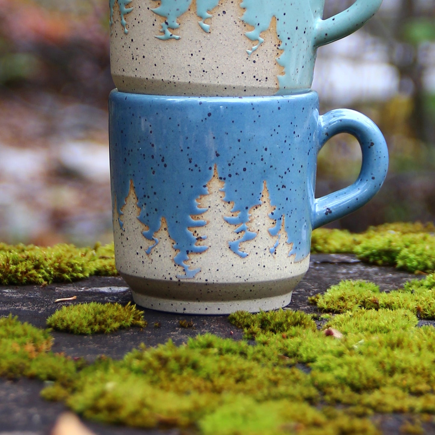 Tasse à Espresso / Cortado "sapins" - Bleu ciel sur terre beige