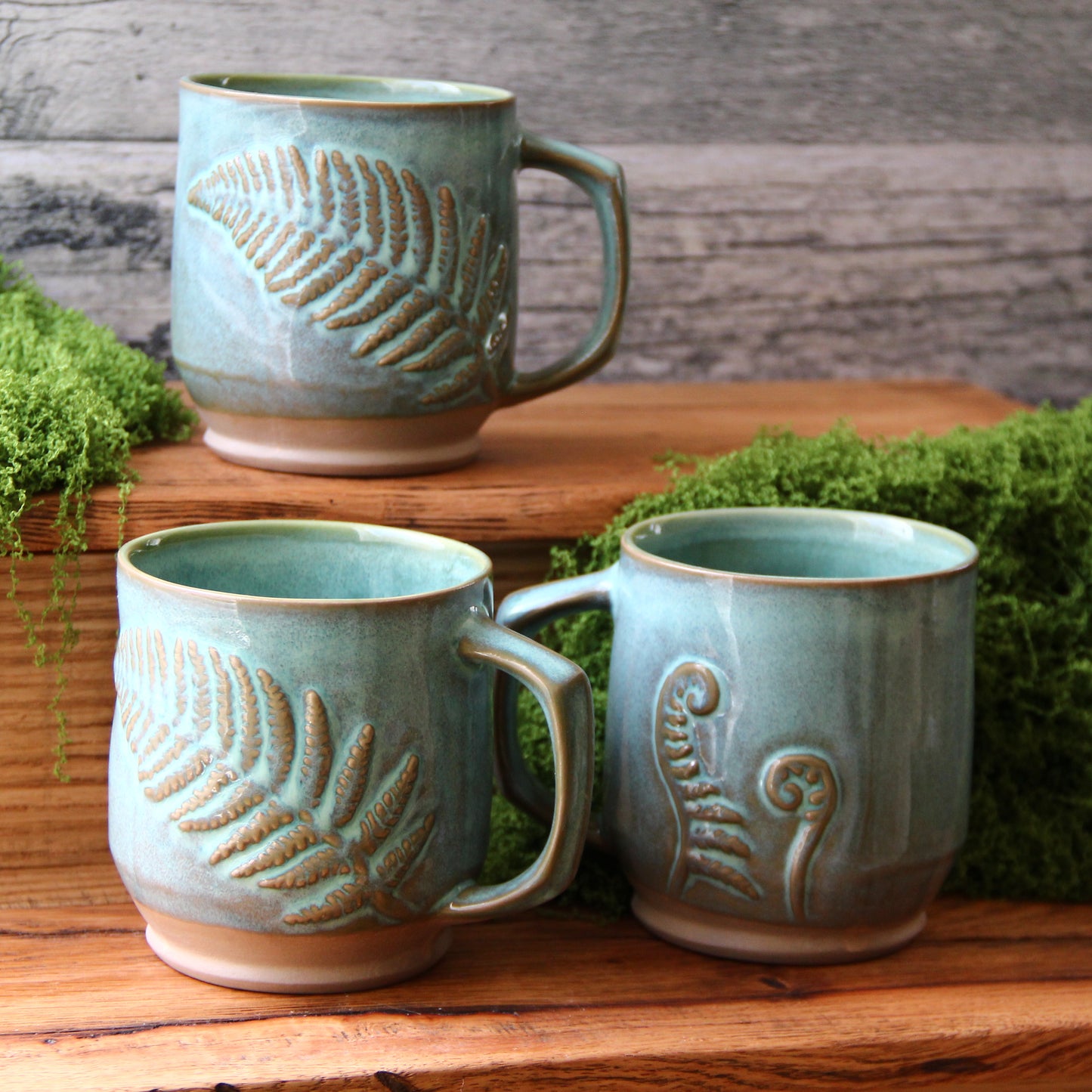 Tasse "Fougères 3D" - Vert Turquoise lustré sur argile sable