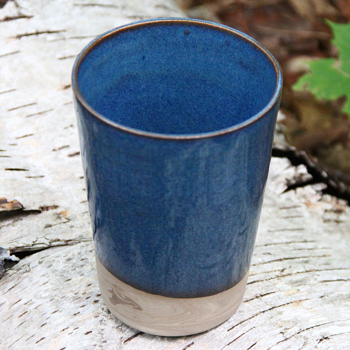 Gobelet  - GRAND - "Sequoias" -  Bleu Alberta sur argile marbrée beige